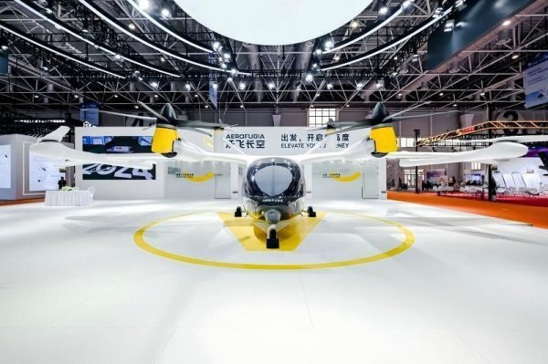 沃飞长空AE200手握千架订单，瞄准城市立体交通及应急救援场景加速迈向规模化应用新阶段