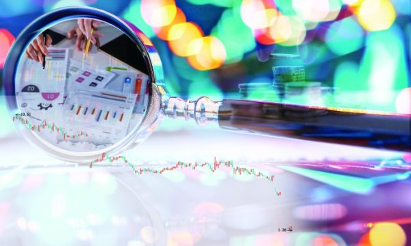 上市公司连环造假 部分基金缘何“火中取栗”？