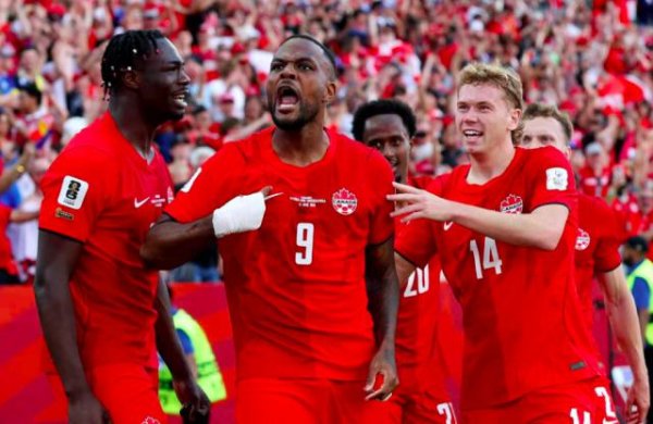 伟大的1-1！2亿欧加拿大终结世界杯6连败 卡塔尔被钉历史耻辱柱上